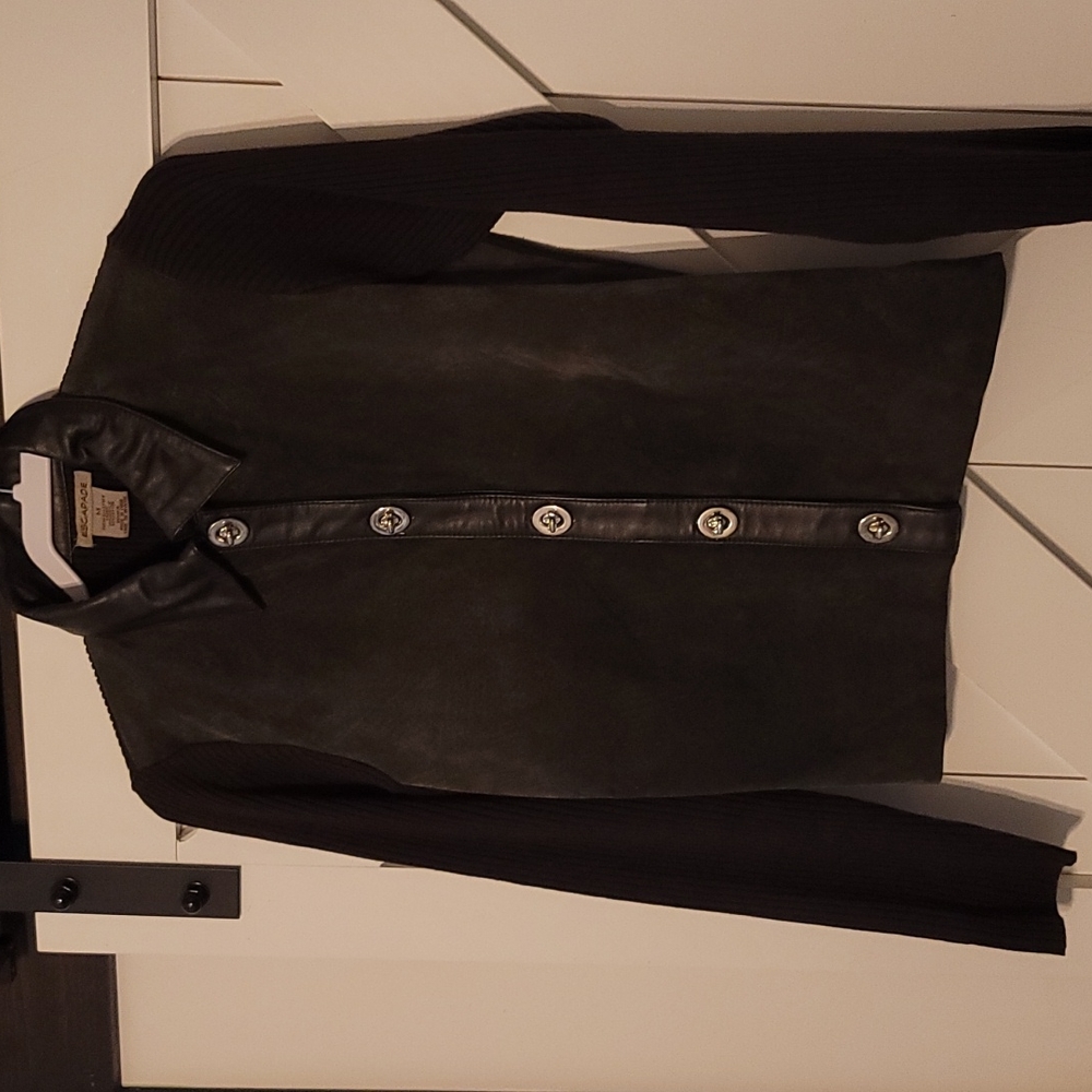 Escapade Sweater with Leather Front, toggle claps, sz: Medium, color: Olive